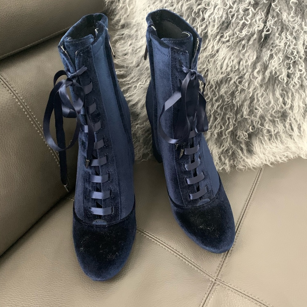 New Sam Edelman Velvet booties